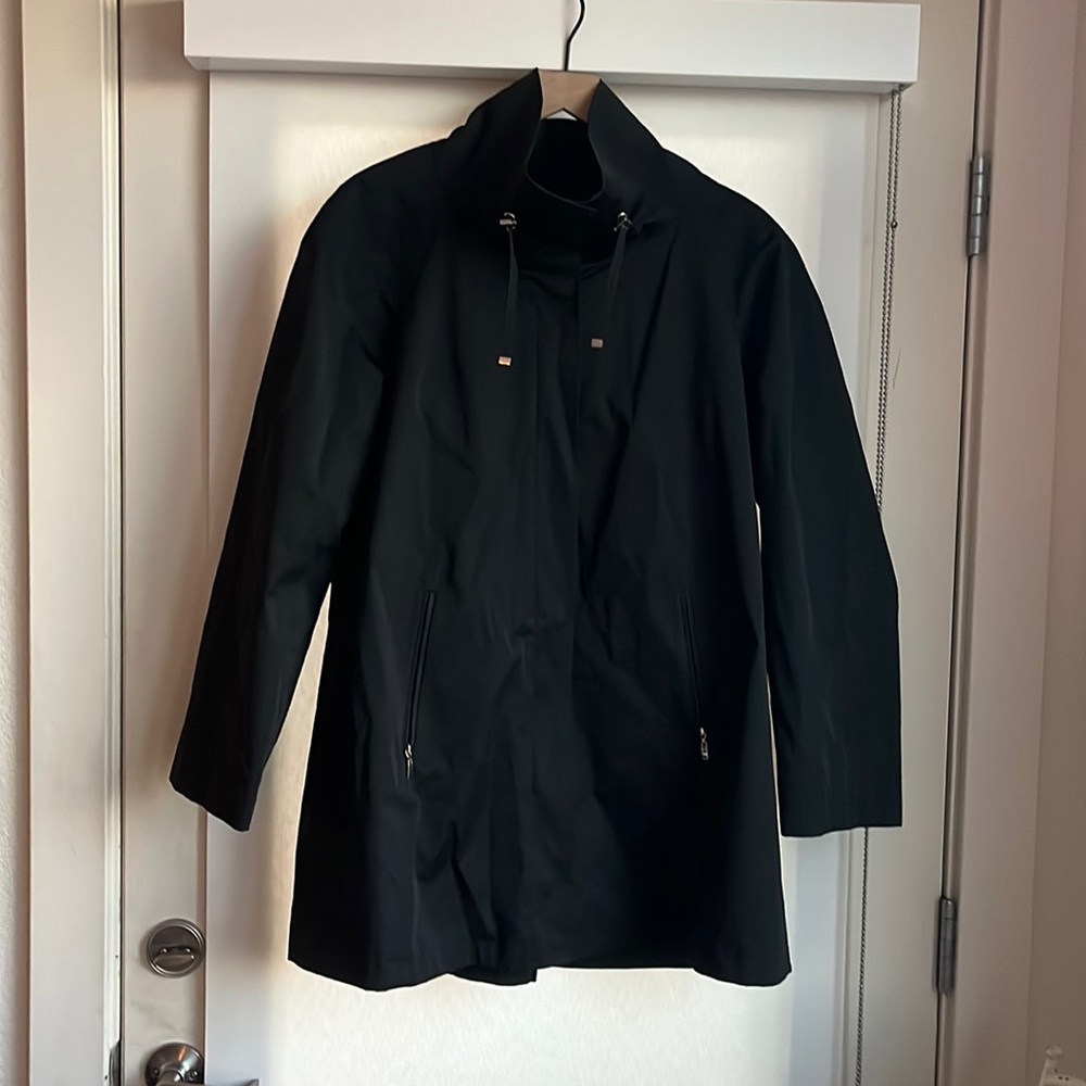 Women’s Wind Breaker